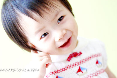 一歲半的詠絮來拍照，這張是詠絮甜美又可愛的寶寶照