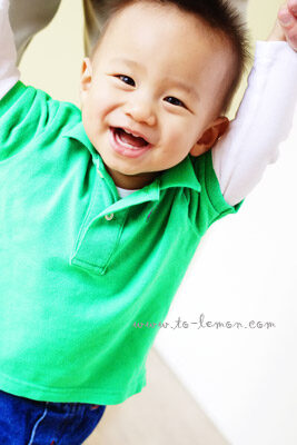 Jonathan和爸拔媽麻回台灣一段時間,預約了來拍照,這張是可愛的Jonathan的獨照!