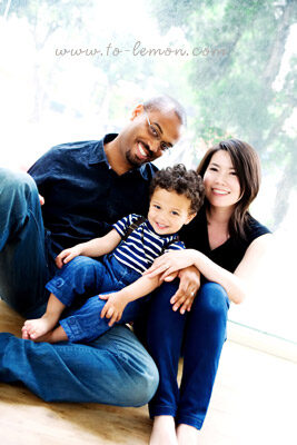 Anthony和爸拔媽麻從紐約回台灣的空檔來拍照，這張是一家人的全家福！