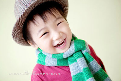 Jeremy & Jasper & Joshua三兄弟和爸拔媽麻一起來拍照,這張是二哥Jasper的個人照