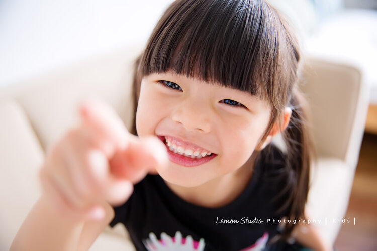 Ashely & Brian來拍兒童攝影，這張是Ashely的特寫！Ashely正在和攝影師黎爸互動好可愛！