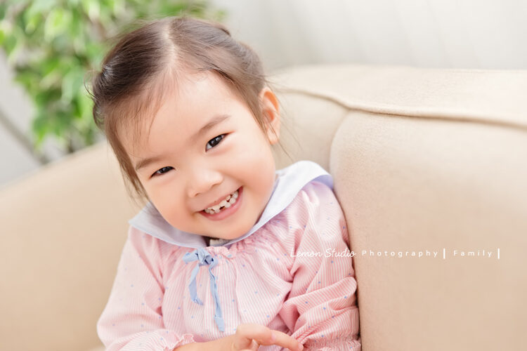 昕亞兩歲時來拍寶寶攝影,這張是昕亞的個人寶寶寫真,這張的昕亞有帶著俏皮的可愛!