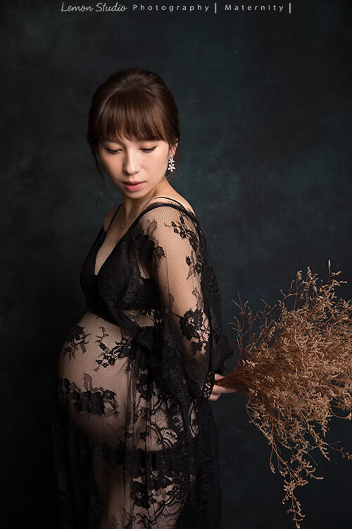 蕎邑一家來拍孕媽媽寫真＆家庭攝影，這張是蕎邑媽麻的個人孕媽媽寫真照！