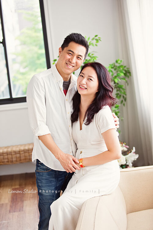 愉芳媽麻一家回台時來拍家庭攝影，這張是爸拔和媽麻美麗的合照
