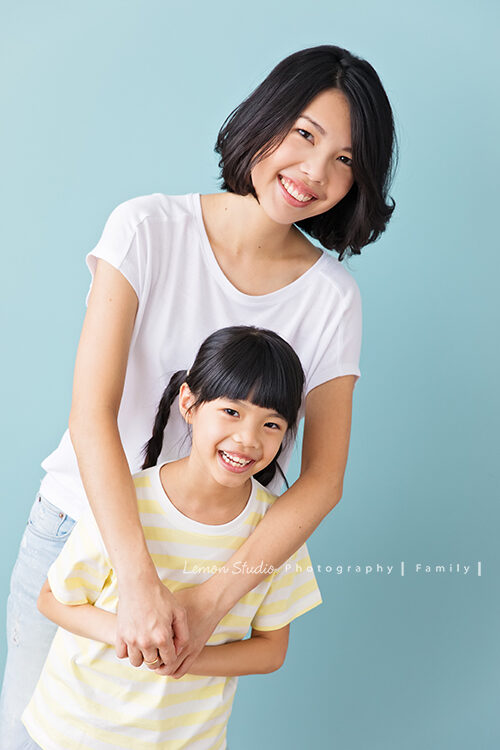 凱西媽麻一家第三次來拍親子寫真，媽媽和小姊姊美麗的合照！