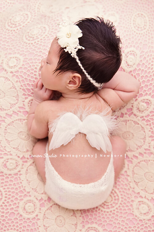 嘉宜媽麻的寶寶來拍寶寶照，這張一看就知道我是可愛的小女孩！