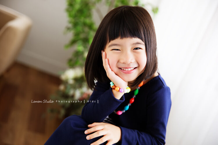 琬茲&楷元一家第三次來拍家庭照，這張是笑得很開心很自然的琬茲
