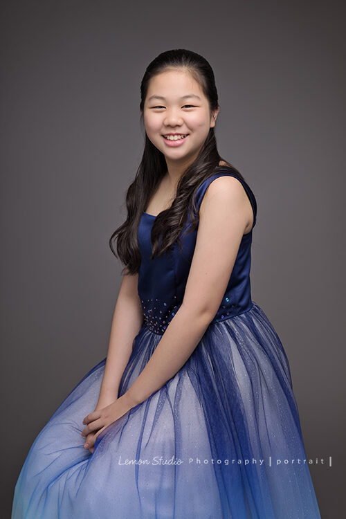 Audrey. Melody. Edward & Arthur四個孩子為了音樂會的演出海報來拍照，Audrey這張很自然優雅！