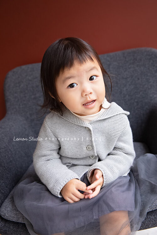 兩歲的梓熙來拍寶寶攝影，這張是梓熙的寶寶個人寫真照！
