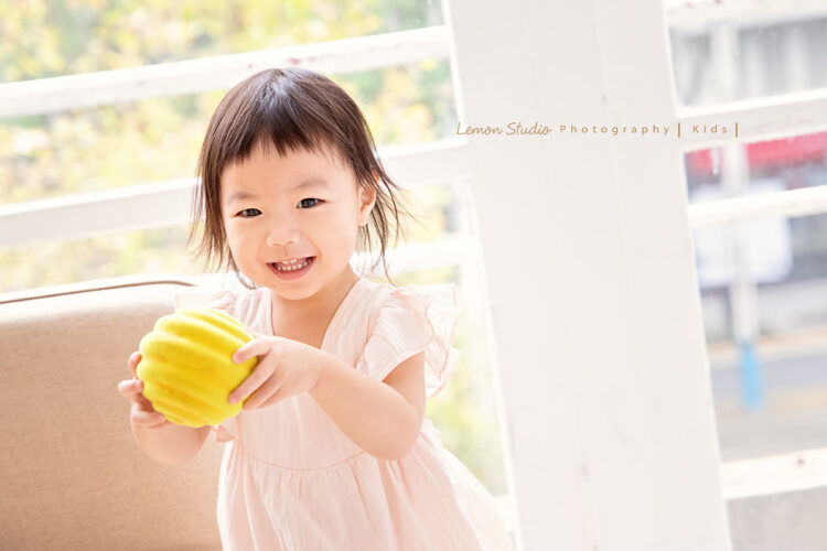 兩歲的梓熙來拍寶寶攝影，這張梓熙的笑容好甜美！