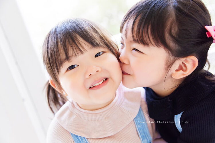 羽榛&羽菲一家雙胞胎來拍兒童寫真,姊姊親妹妹!